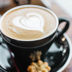 东契奇60+20+10独行侠创历史，赛后更衣室大乱斗，开云体育全程直播